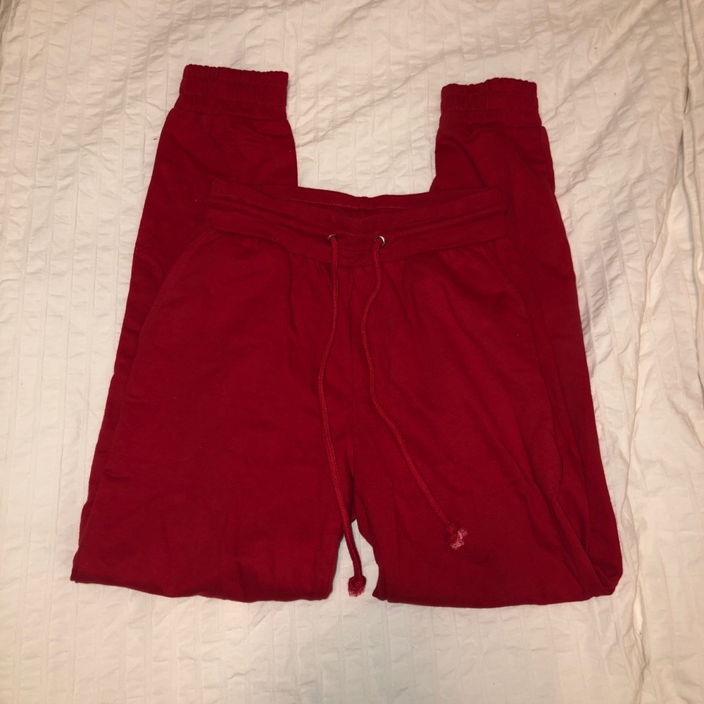 NEVER WORN Red joggers
